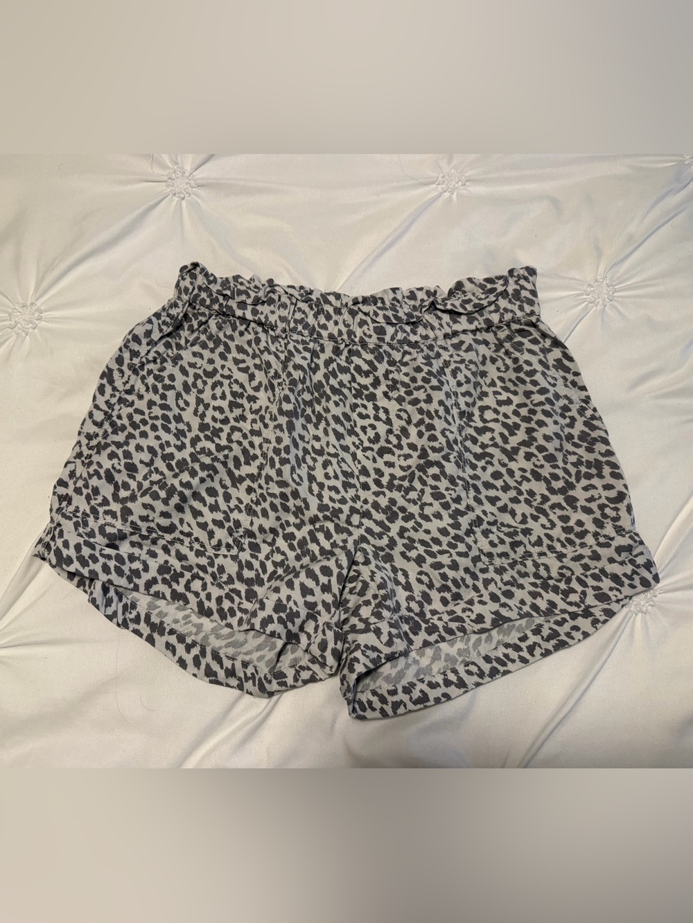 aerie leopard print flowy shorts
